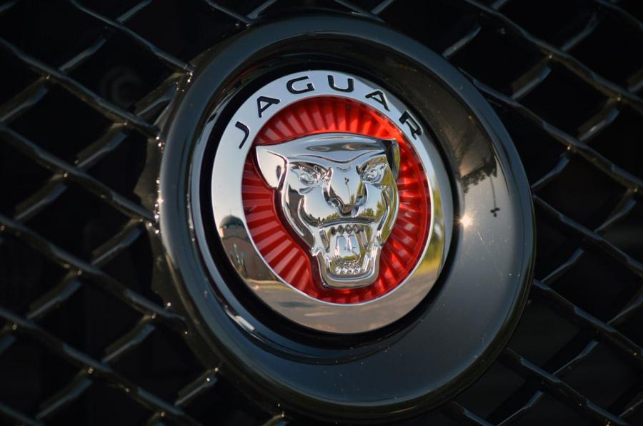  Jaguar XJR 2014 года  (фото 116 из 116)